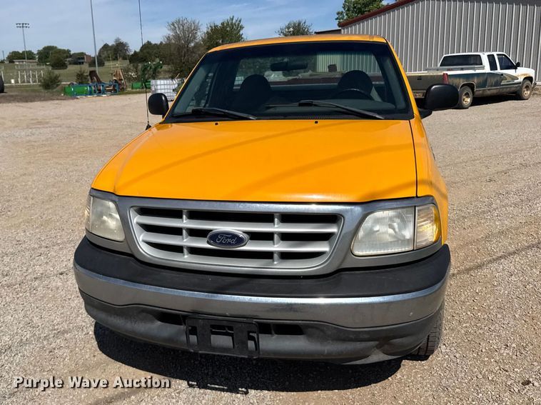 image for item FB7321 1999 Ford F150 pickup truck