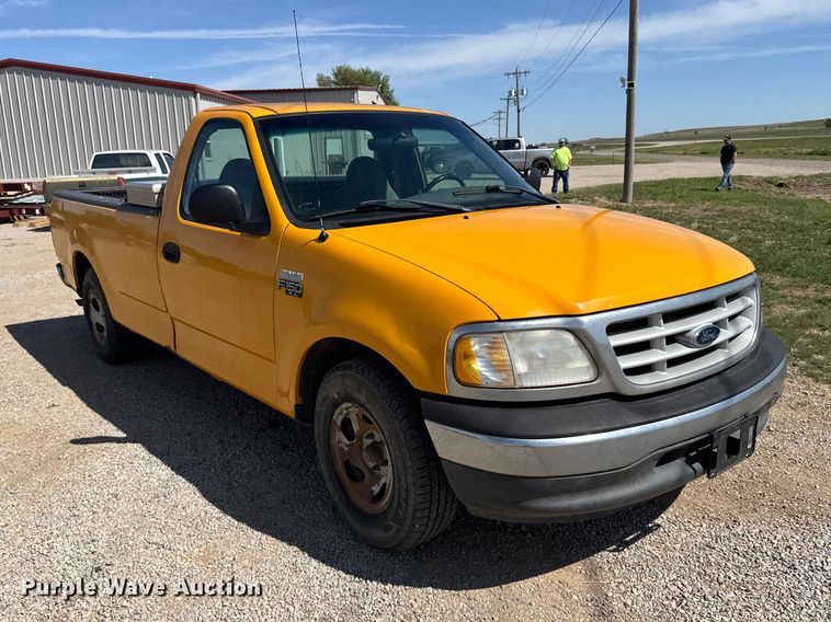 image for item FB7321 1999 Ford F150 pickup truck