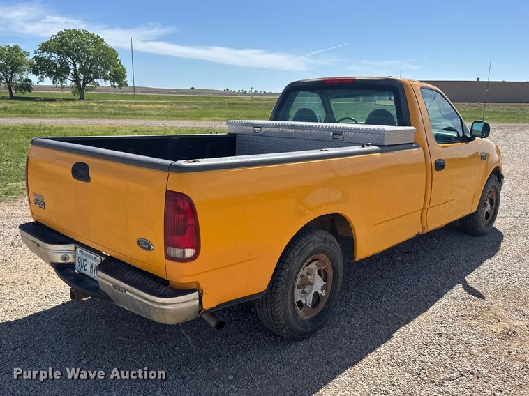 image for item FB7321 1999 Ford F150 pickup truck