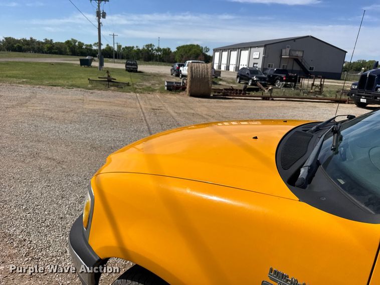 image for item FB7321 1999 Ford F150 pickup truck