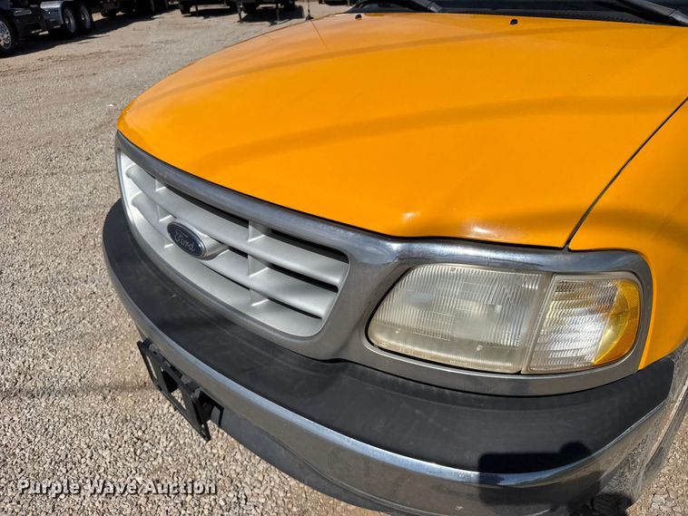 image for item FB7321 1999 Ford F150 pickup truck