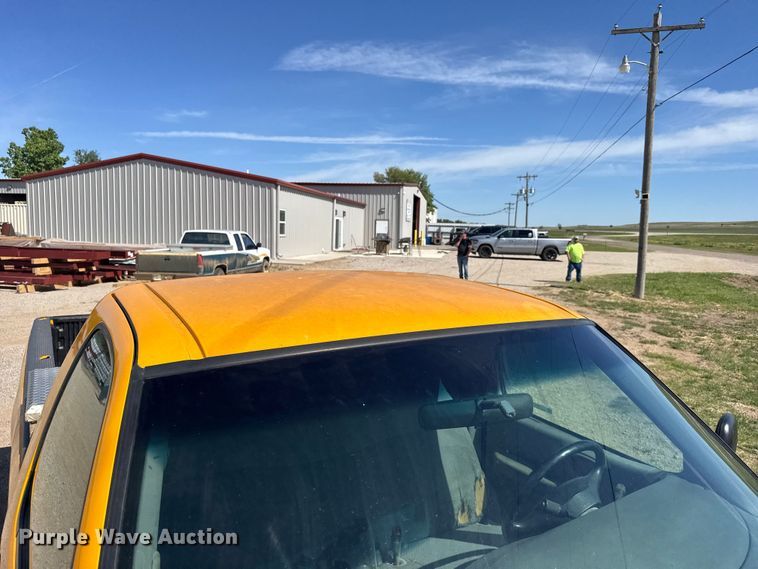 image for item FB7321 1999 Ford F150 pickup truck