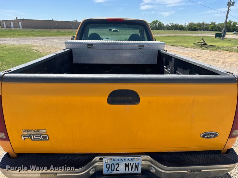 image for item FB7321 1999 Ford F150 pickup truck