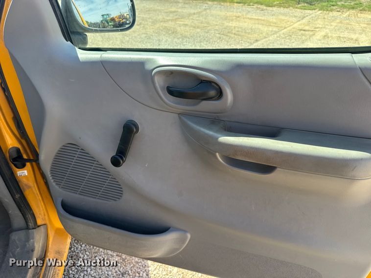 image for item FB7321 1999 Ford F150 pickup truck