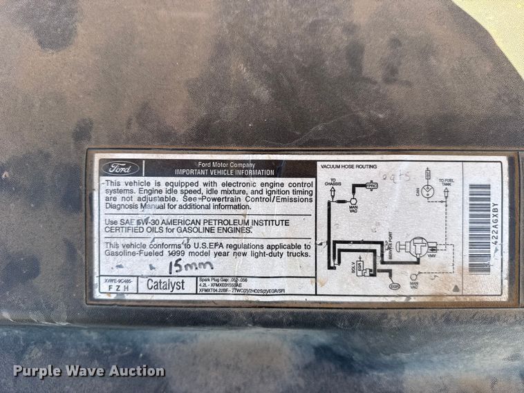 image for item FB7321 1999 Ford F150 pickup truck