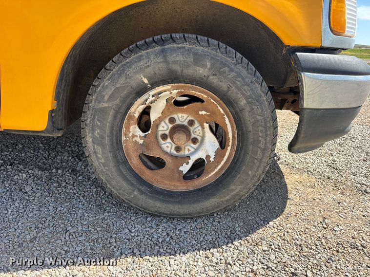 image for item FB7321 1999 Ford F150 pickup truck