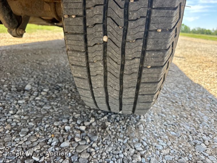 image for item FB7321 1999 Ford F150 pickup truck
