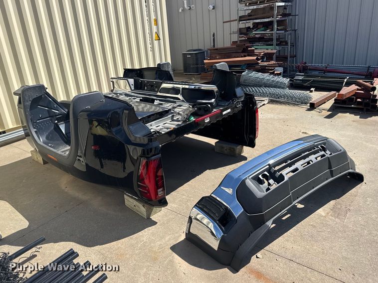 image for item FB7322 2025 GMC dually take off bed