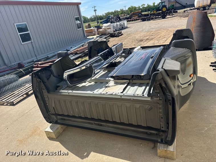 image for item FB7322 2025 GMC dually take off bed
