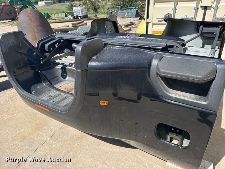 image for item FB7322 2025 GMC dually take off bed