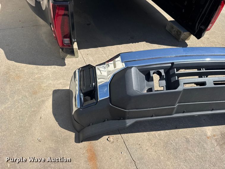 image for item FB7322 2025 GMC dually take off bed