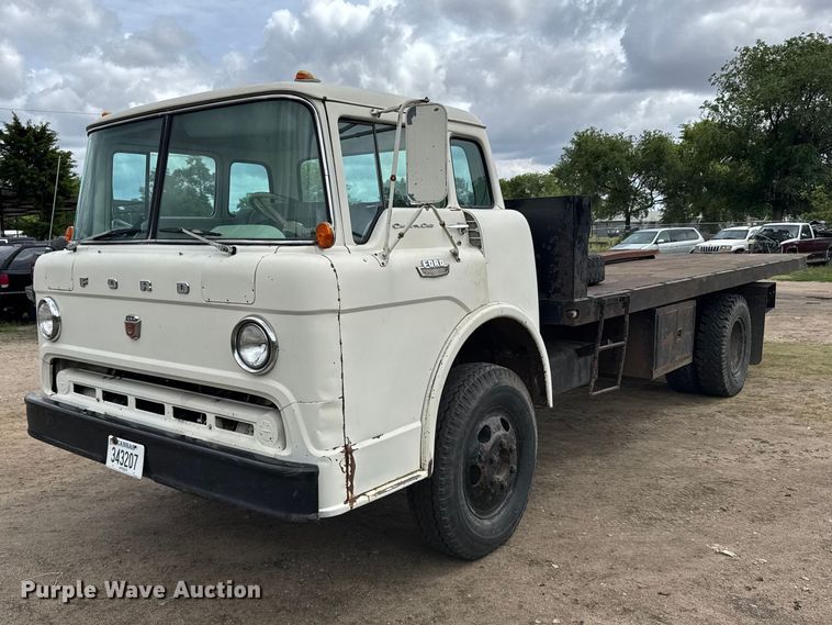 image for item FB7348 1967 Ford C610D rollback truck