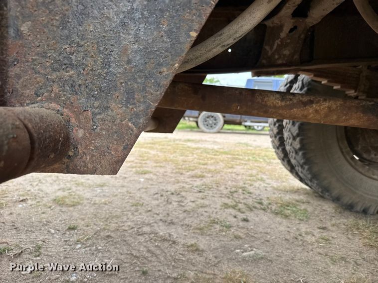 image for item FB7348 1967 Ford C610D rollback truck