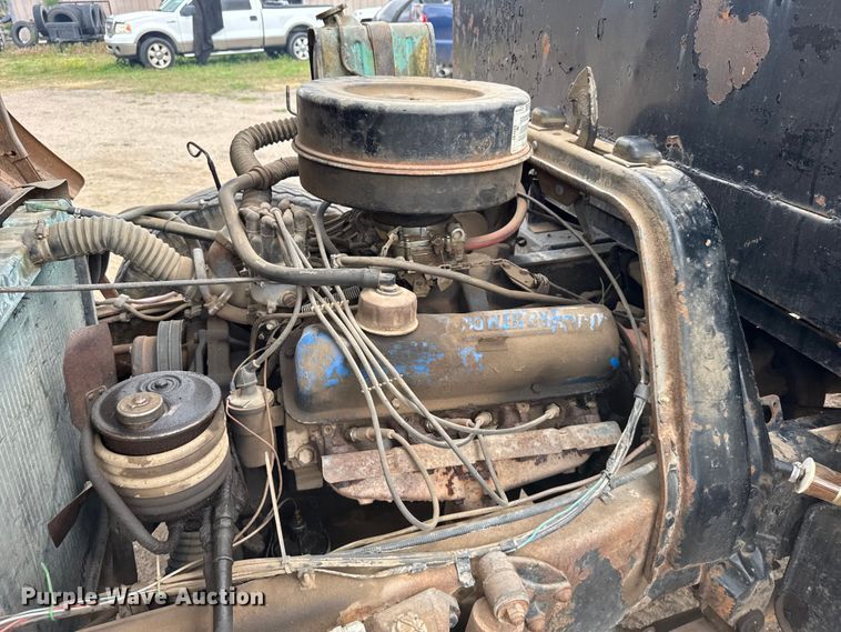 image for item FB7348 1967 Ford C610D rollback truck