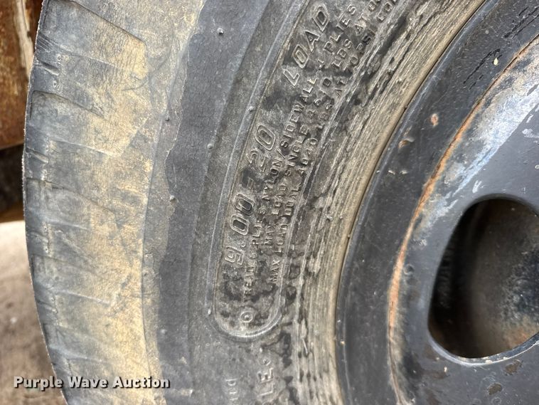 image for item FB7348 1967 Ford C610D rollback truck