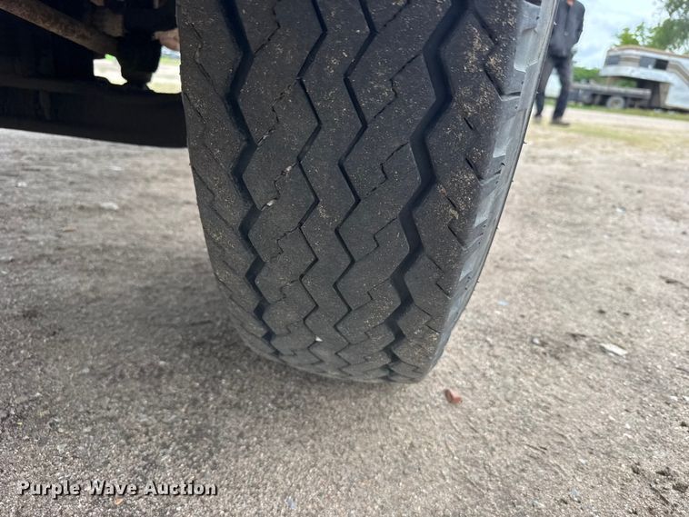 image for item FB7348 1967 Ford C610D rollback truck
