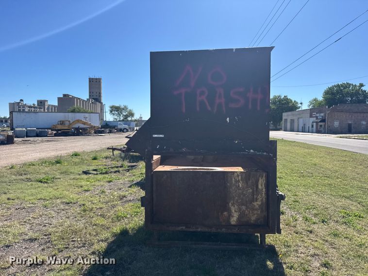 image for item FB7352 Trash compactor