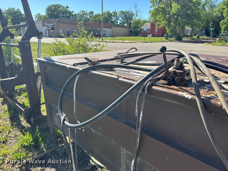image for item FB7352 Trash compactor