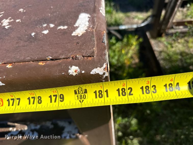 image for item FB7352 Trash compactor