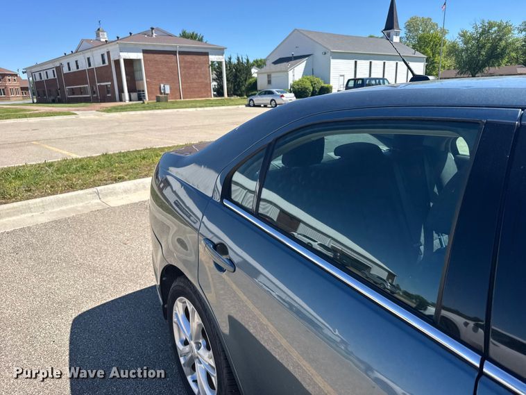 image for item FB7356 2012 Ford Fusion 