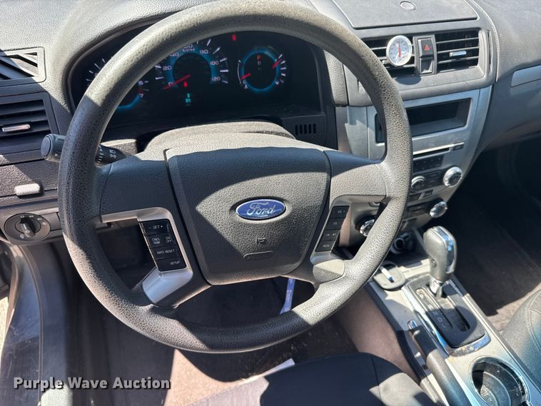 image for item FB7356 2012 Ford Fusion 