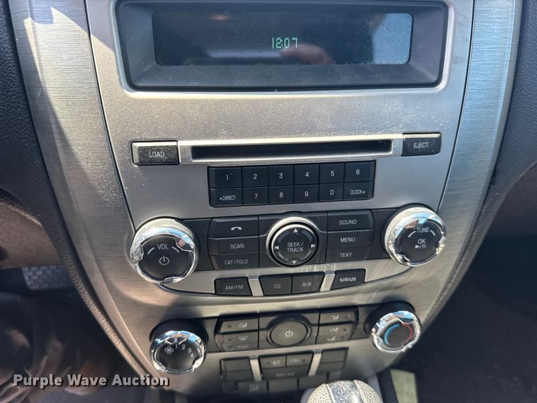 image for item FB7356 2012 Ford Fusion 