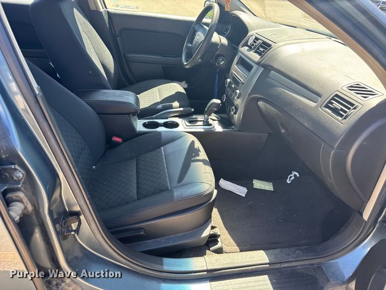 image for item FB7356 2012 Ford Fusion 