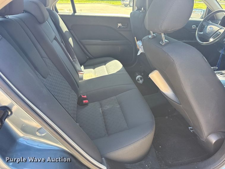 image for item FB7356 2012 Ford Fusion 