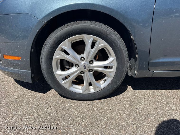 image for item FB7356 2012 Ford Fusion 