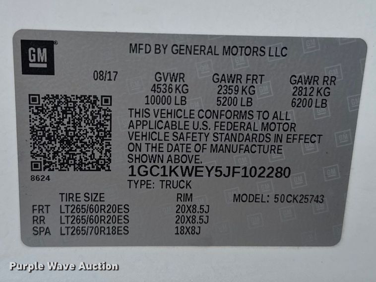 image for item FB7363 2018 Chevrolet Silverado 2500HD Crew Cab flatbed pickup truck