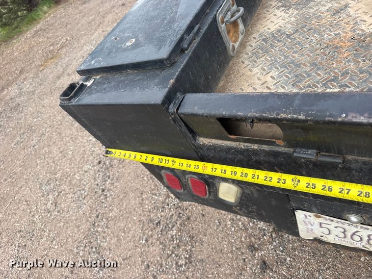 image for item FB7364 2014 Chevrolet Silverado 2500HD Crew Cab flatbed pickup truck