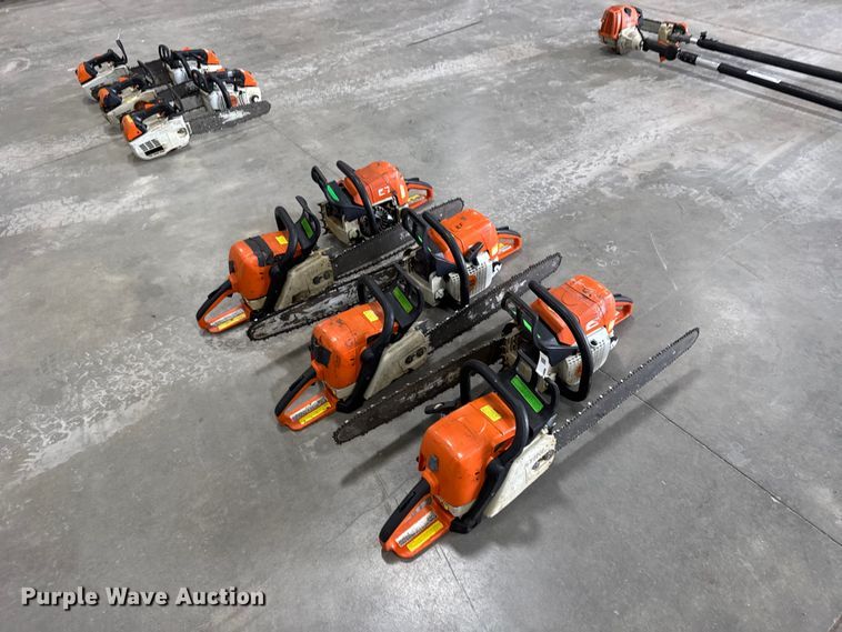 image for item FB7368 (6) Stihl MS290 chainsaws