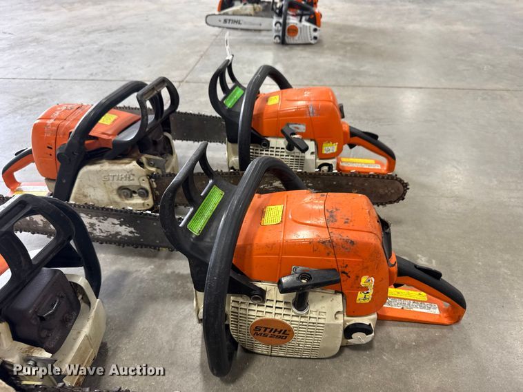 image for item FB7368 (6) Stihl MS290 chainsaws