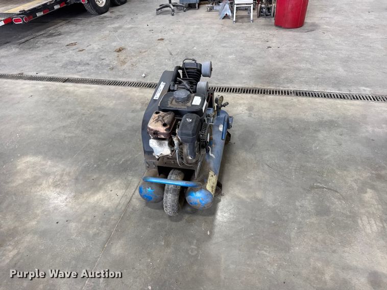 image for item FB7372 Puma air compressor