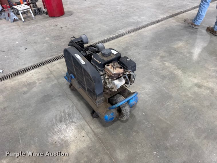 image for item FB7372 Puma air compressor