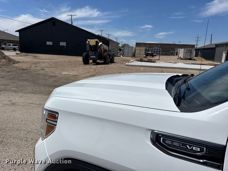 image for item FB7374 2021 GMC Sierra Crew Cab pickup truck