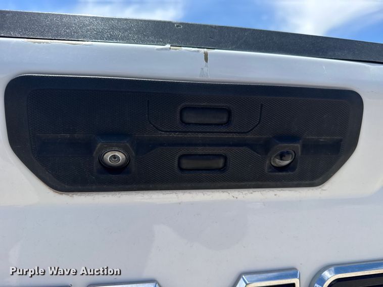 image for item FB7374 2021 GMC Sierra Crew Cab pickup truck
