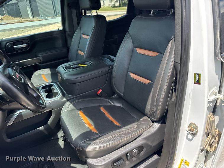 image for item FB7374 2021 GMC Sierra Crew Cab pickup truck