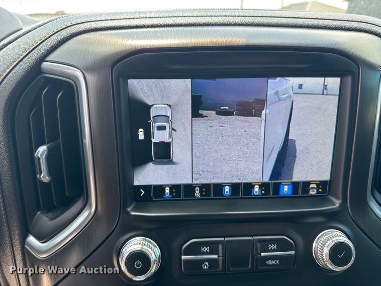 image for item FB7374 2021 GMC Sierra Crew Cab pickup truck