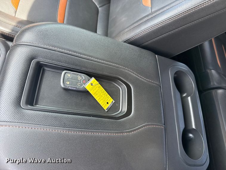 image for item FB7374 2021 GMC Sierra Crew Cab pickup truck