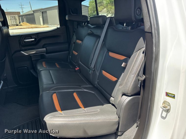 image for item FB7374 2021 GMC Sierra Crew Cab pickup truck