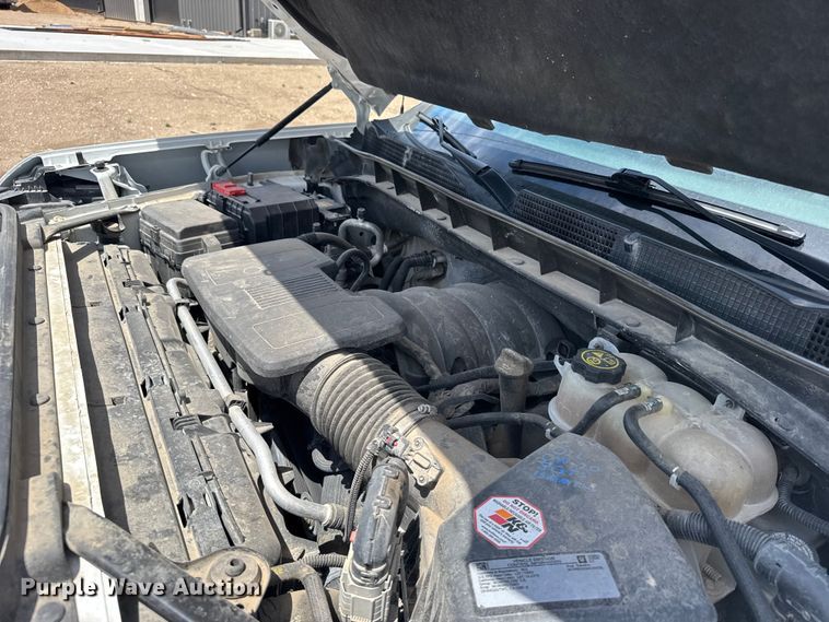 image for item FB7374 2021 GMC Sierra Crew Cab pickup truck