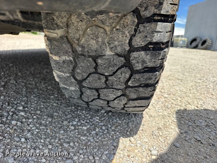 image for item FB7374 2021 GMC Sierra Crew Cab pickup truck