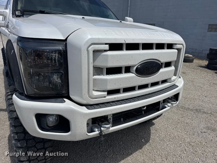 image for item FB7375 2011 Ford F250 Super Duty Crew Cab pickup truck