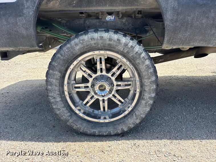 image for item FB7375 2011 Ford F250 Super Duty Crew Cab pickup truck