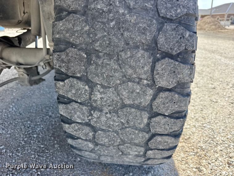 image for item FB7375 2011 Ford F250 Super Duty Crew Cab pickup truck