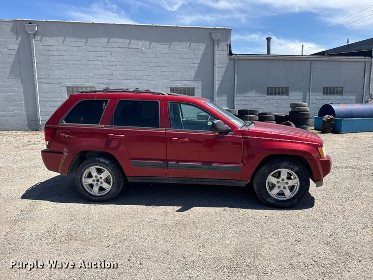 image for item FB7376 2006 Jeep Grand Cherokee SUV