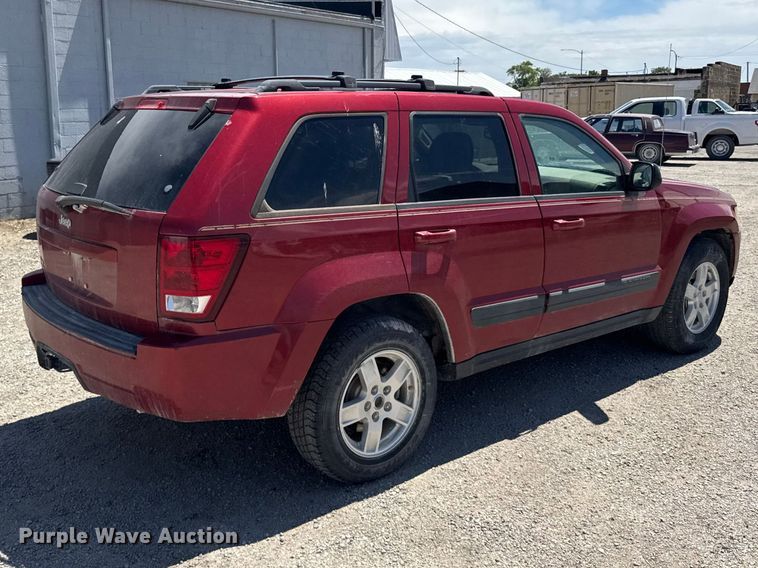 image for item FB7376 2006 Jeep Grand Cherokee SUV