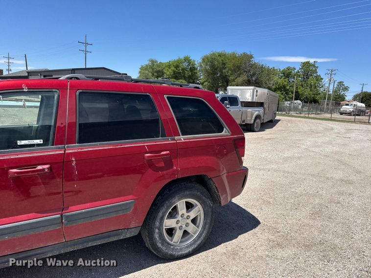 image for item FB7376 2006 Jeep Grand Cherokee SUV