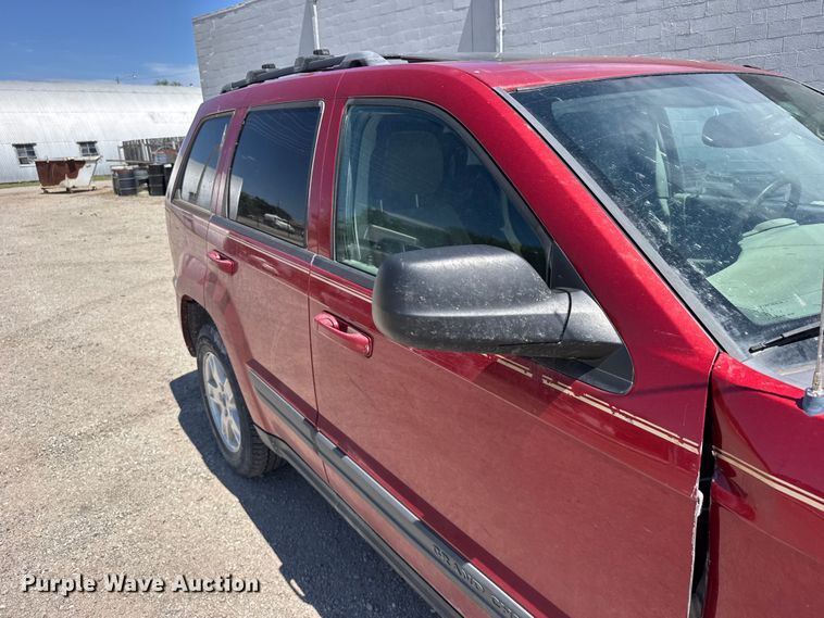 image for item FB7376 2006 Jeep Grand Cherokee SUV
